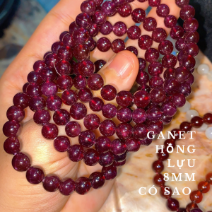 Vòng ngọc hồng lựu